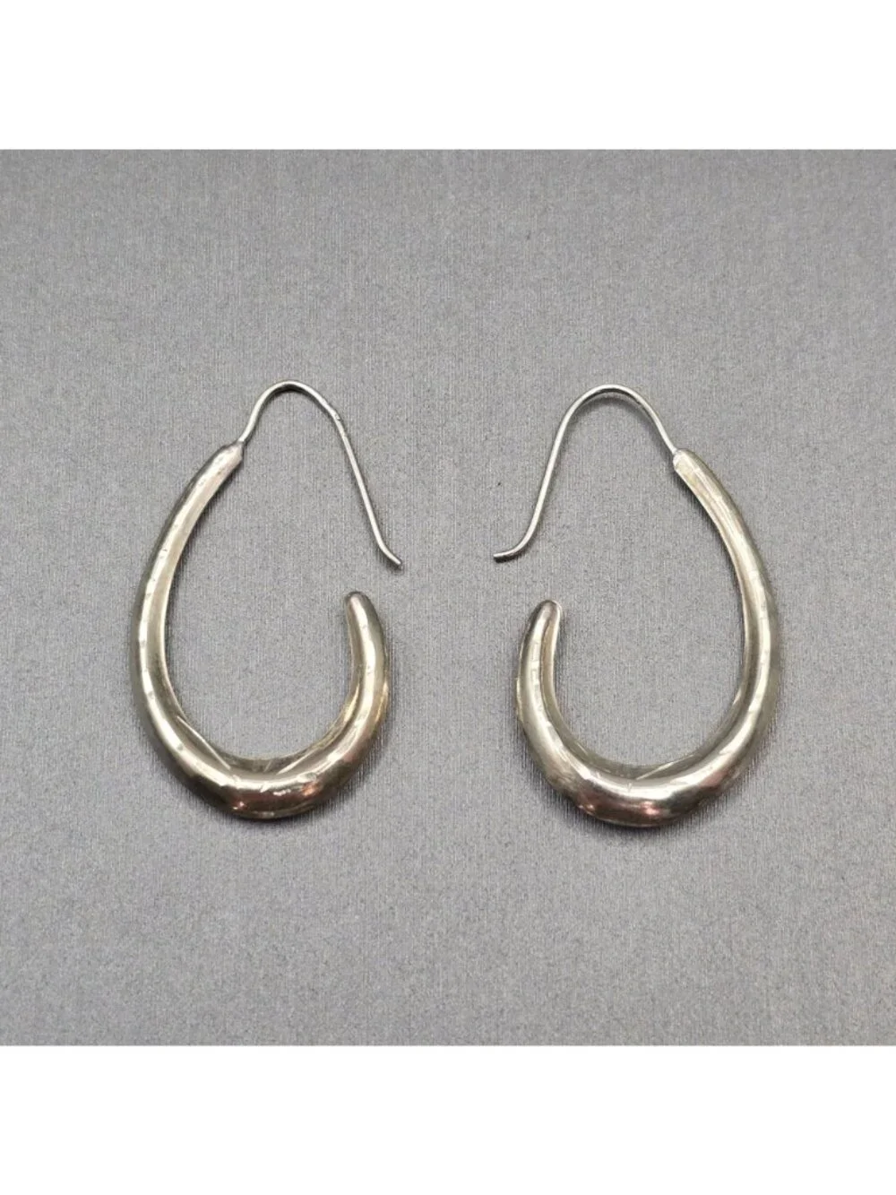 Vintage Sterling Silver Etched J Hoop Earrings Puffy Tapered Dangle 1.25" - Picture 4 of 11